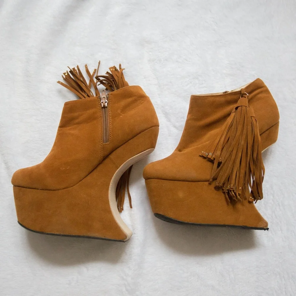 Brown heel less platform shoes, with tassels - Picture 3 of 9